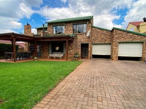 3 Bed House in Eldoraigne