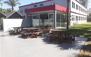 473 m² Commercial space in Lynnwood Manor