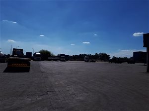 3144 m² Industrial space in Vulcania