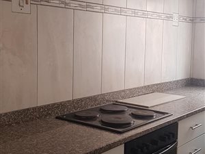 2 Bed House in Newlands West