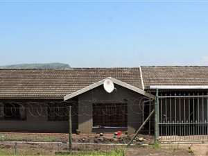 3 Bed House in Nagina
