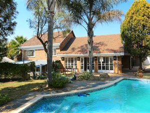 6 Bedroom House in Greenside