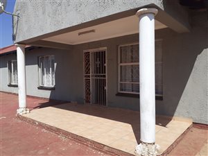 3 Bed House in Lindo Park
