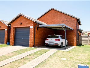 4 Bed House in Chantelle