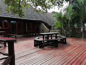 9 Bed House in Birdswood