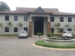 200 m² Commercial space in Kloof