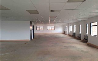 1122 m² Commercial space in Ferndale