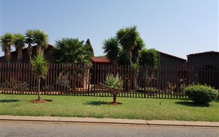 3 Bedroom House in Westonaria