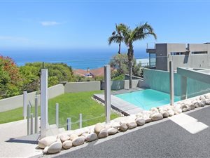 4 Bed House in Llandudno