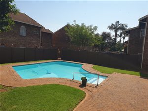 2 Bed Townhouse in Doornpoort and surrounds