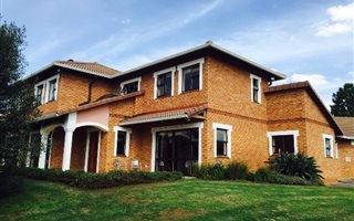6 Bedroom House in Glen Austin