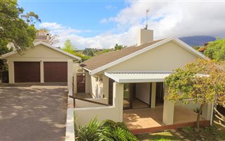3 Bedroom House in Heldervue