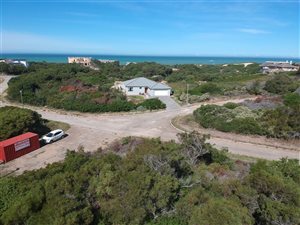 760 m² Land available in Paradise Beach