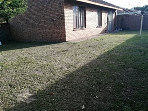 3 Bed Apartment in Veldenvlei