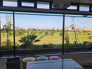 1736 m² Commercial space in Essenwood
