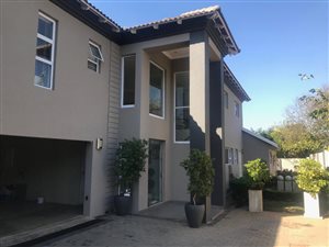 4 Bed House in Waterkloof