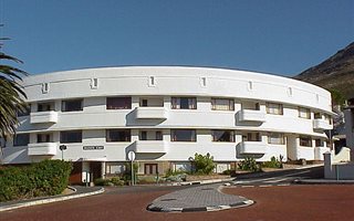 2 Bedroom Apartment in Simons Town