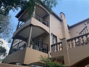 3 Bedroom Apartment in Riviera