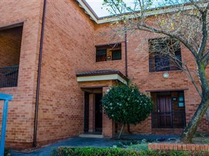 1 Bed Flat in Honeydew Manor
