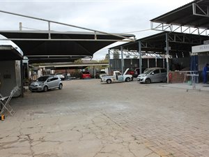606 m² Commercial space in Hermanstad