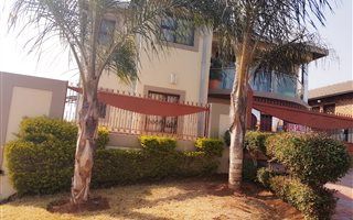 8 Bedroom House in Atteridgeville