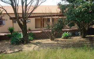 1 Bedroom Garden Cottage in Blue Hills