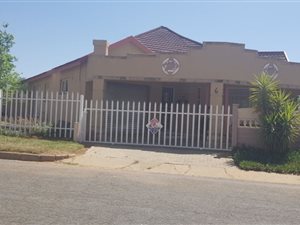 3 Bed House in Collerville