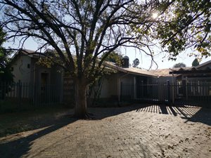 4 Bed House in Irene Park
