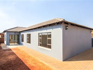 3 Bed House in Clarina