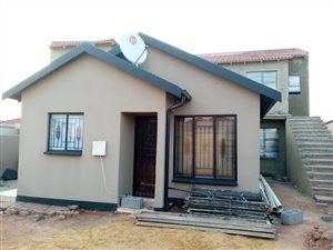 2 Bed House in Protea Glen