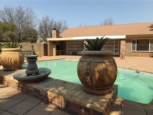 3 Bed House in Three Rivers East