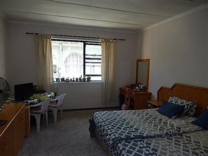 1 Bed Apartment in Humewood