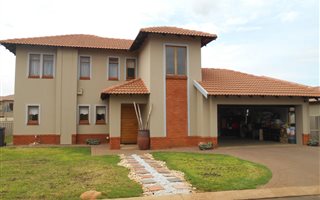3 Bedroom Townhouse in Monavoni