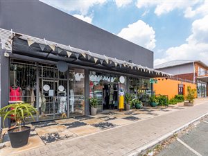 1185 m² Commercial space in Linden