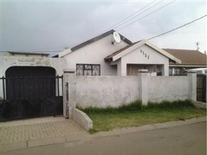 2 Bed House in Orange Farm