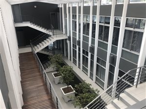 100 m² Commercial space in Woodmead