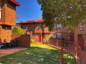 3 Bed Duplex in The Hill