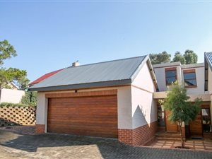 3 Bed Duplex in Candlewoods Estate