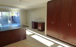 1 Bedroom Apartment in Bloubergstrand