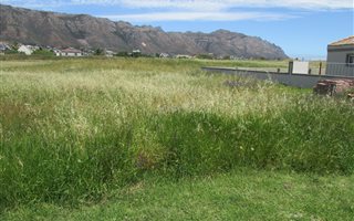 515 m² Land available in Fairview Golf Estate