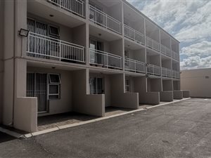1 Bed Flat in Parow