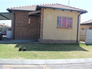 3 Bed Townhouse in Waterval East