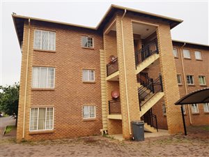3 Bed Apartment in Glen Lauriston