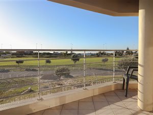 2 Bed Apartment in Melkbosstrand