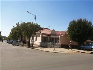 2 Bed House in Krugersdorp Central