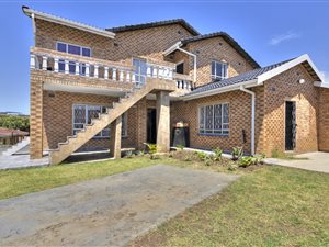13 Bed House in Verulam