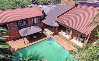5 Bedroom House in Ruimsig