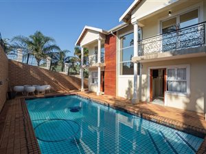 4 Bed House in Mt Edgecombe