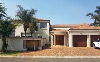 5 Bedroom House in Dayanglen