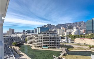 1 Bedroom Apartment in Foreshore